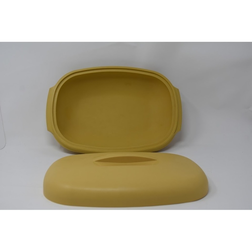 Vintage Tupperware Harvest Gold Oval Casserole Dish w Lid Made in USA - Picture 2 of 6